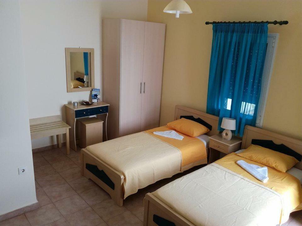 Ninemia Studios Serifos Town Exterior photo
