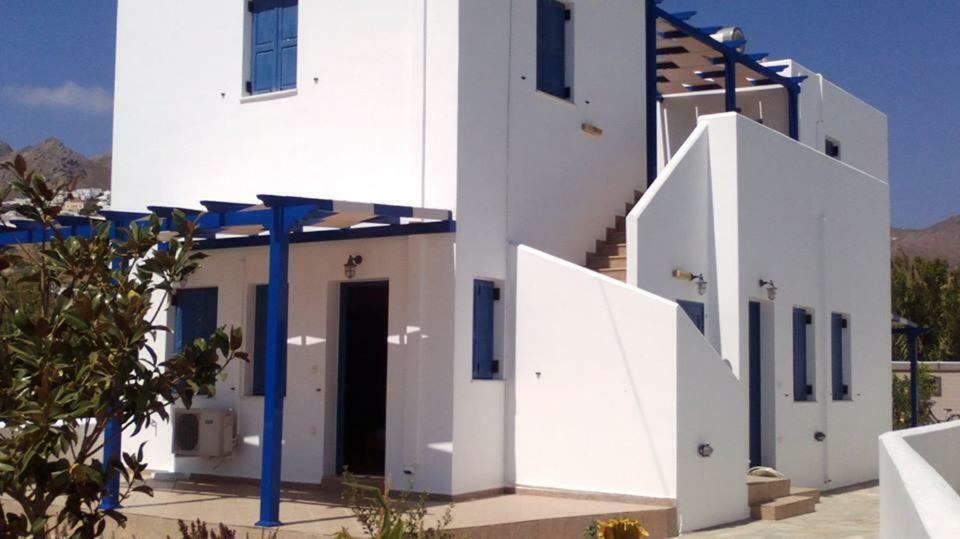 Ninemia Studios Serifos Town Exterior photo
